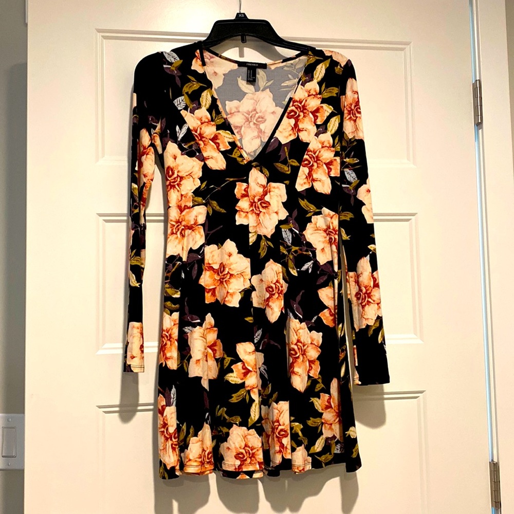 Forever 21 size medium soft flowy dress